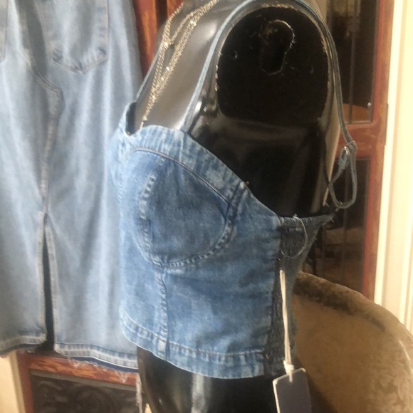 Denim strap top - Picture 2 of 5